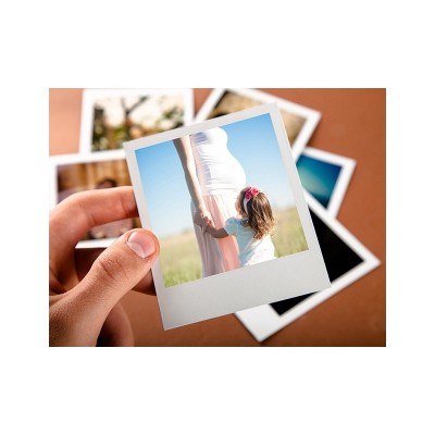Micro polaroid 6 x 9 cm.